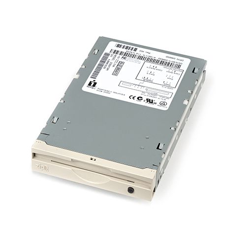 51196929-135_LG-Image