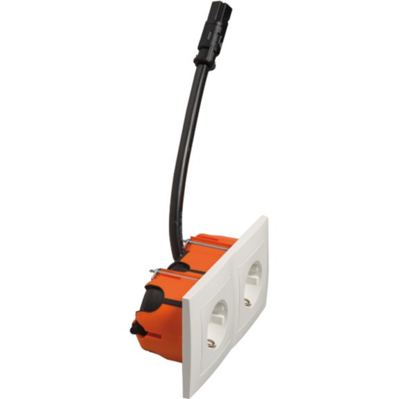 hbt-electrical-00076121-schukoserialsocket-primaryimage.jpg