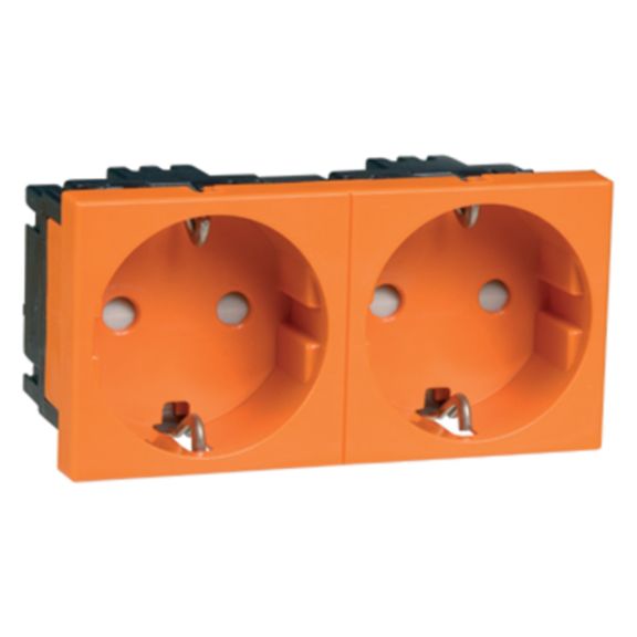 hbt-electrical-00402511-schukobuilt-insocket-primaryimage.jpg