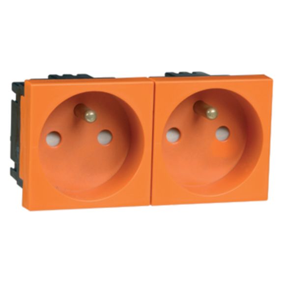 hbt-electrical-00406341-pehaexportfittedsocket-primaryimage.jpg