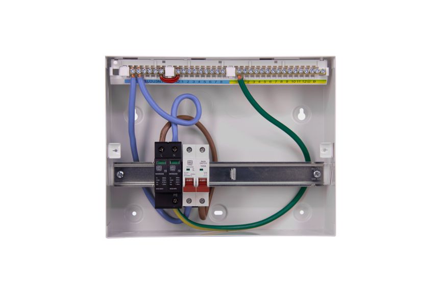 MKS5712SMET 12 WAY MCU WITH 100A SWITCH & SURGE, front