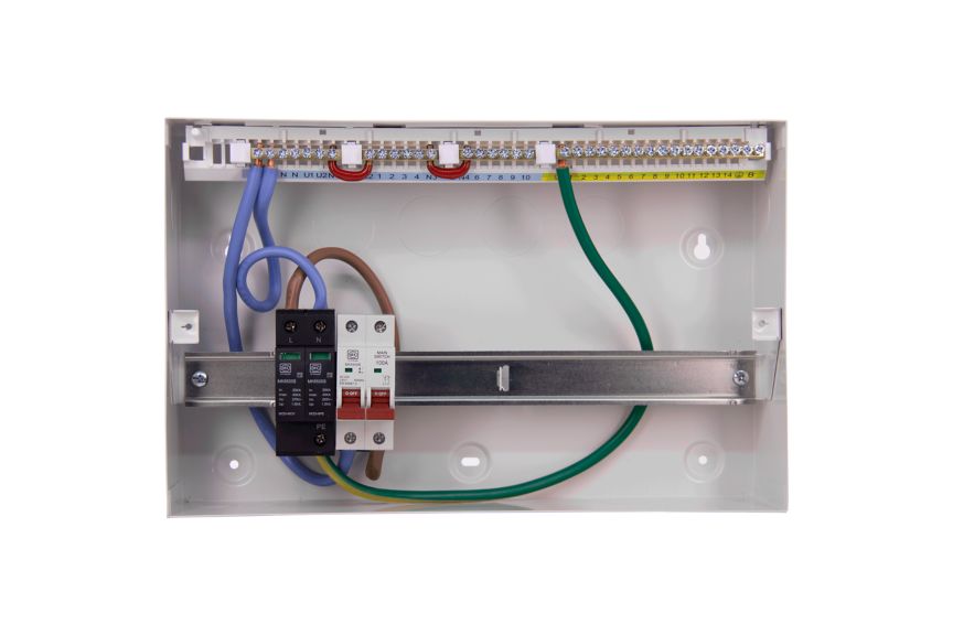 MKS5716SMET 16 WAY MCU WITH 100A SWITCH & SURGE, front