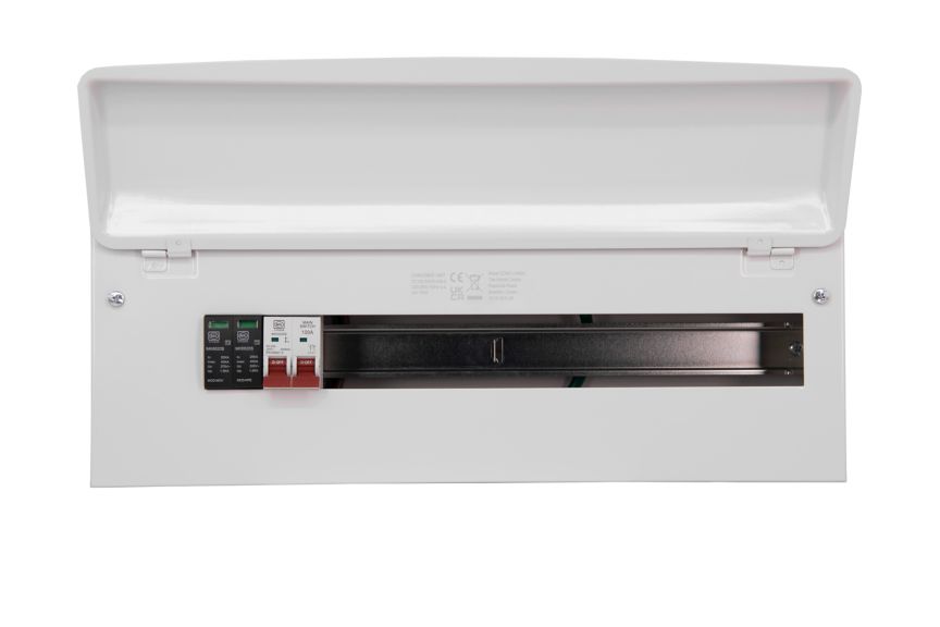 MKS5721SMET 21 WAY MCU WITH 100A SWITCH & SURGE, front