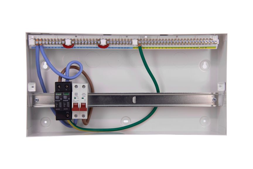 MKS5721SMET 21 WAY MCU WITH 100A SWITCH & SURGE, front