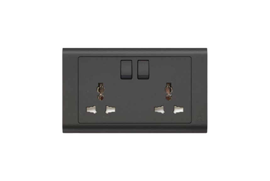 MV24357MBK, 2G International Socket, Matt Black