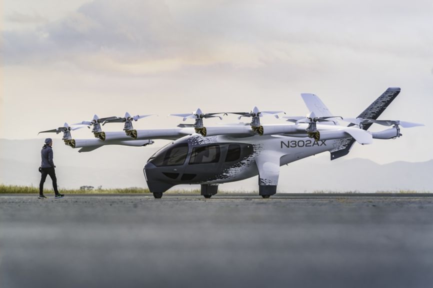 Archer Aviation’s eVTOL Midnight on tarmac, Courtesy of Archer Aviation