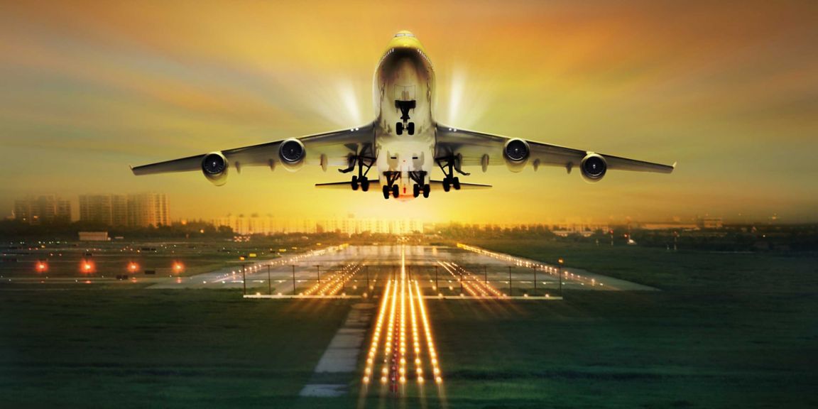 AeroBT-s_317631077_plane-taking-off-at-sunset_2880x1440.jpg