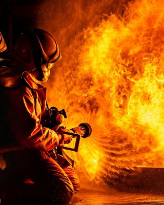 firefighters-2880x1440.jpg