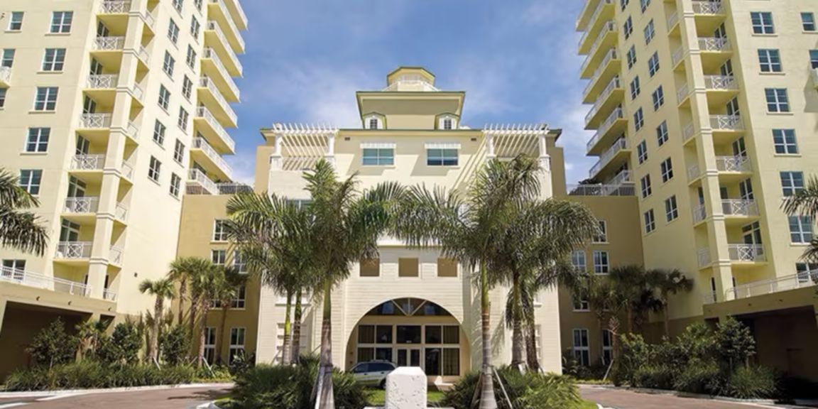 Image with the entrance at Casa Costa
