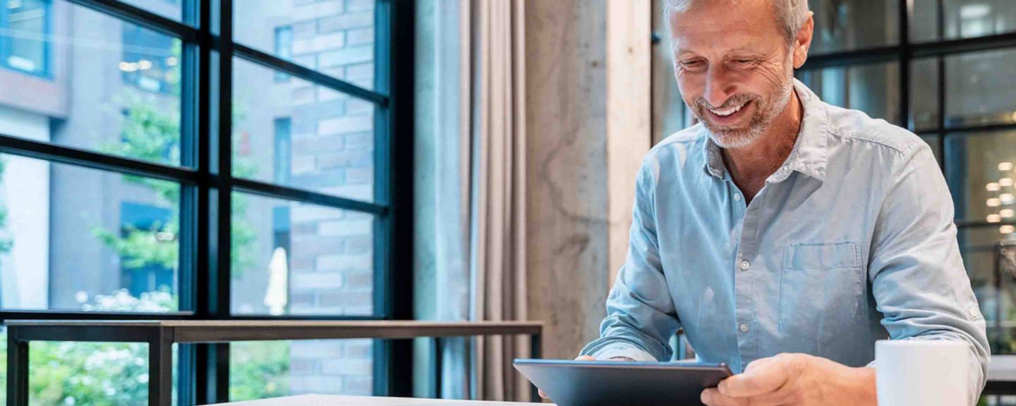 Monitor security systems and building operations anytime with an intuitive mobile platform designed for fast, secure, real‑time access.