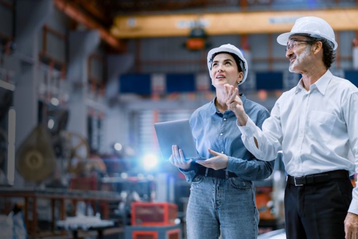 Top 4 Challenges in Manufacturing - and How to Solve Them with Smarter Warehouse Automation