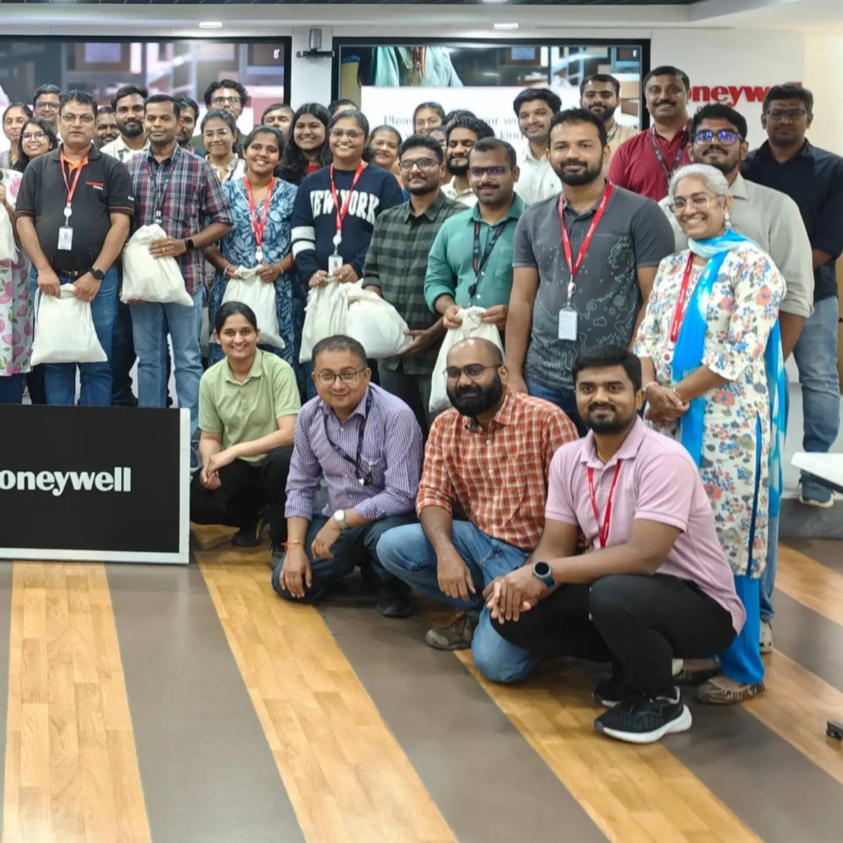 Join us in celebrating our employee volunteer day at Honeywell! Staff members came together to support community initiatives, showcasing our commitment to social responsibility and teamwork. Learn more about our impact on the community.