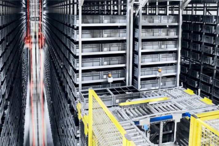 Unleashing Warehouse Potential: How Robotics and Automation Eliminate Critical Bottlenecks Hero Image