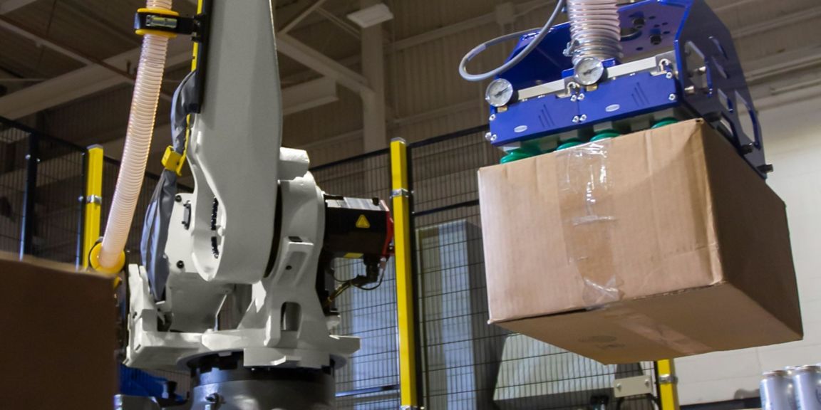 Smart flexible depalletizer. 
