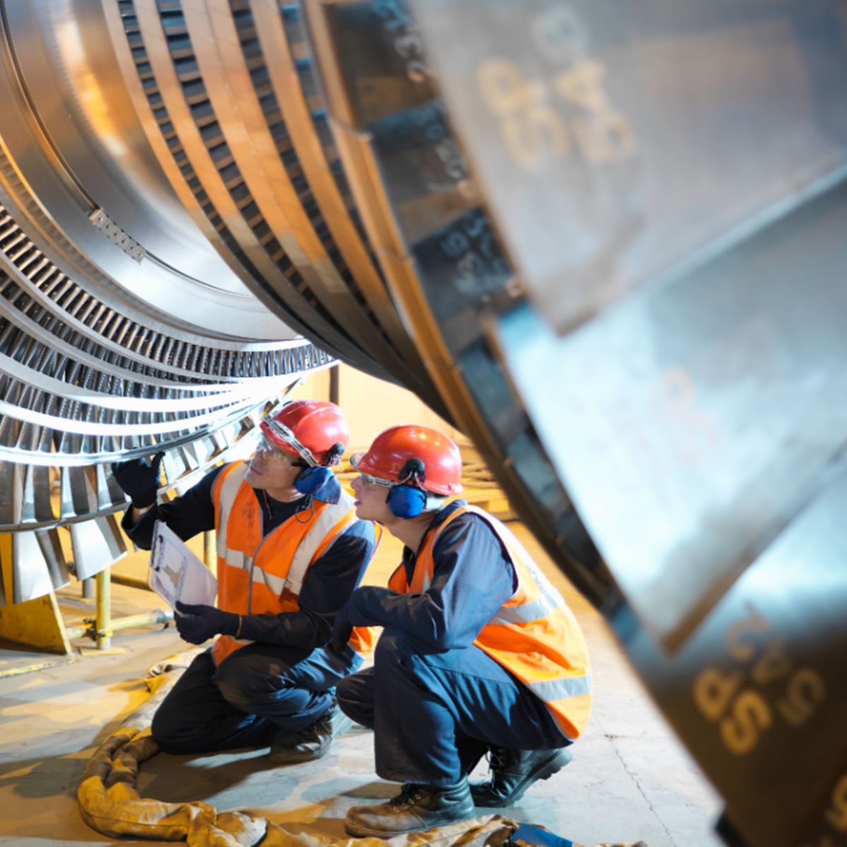 Our integrated workforce solutions support safety compliance, enable remote operations and capture institutional knowledge to help maintain productivity as senior workers retire. 