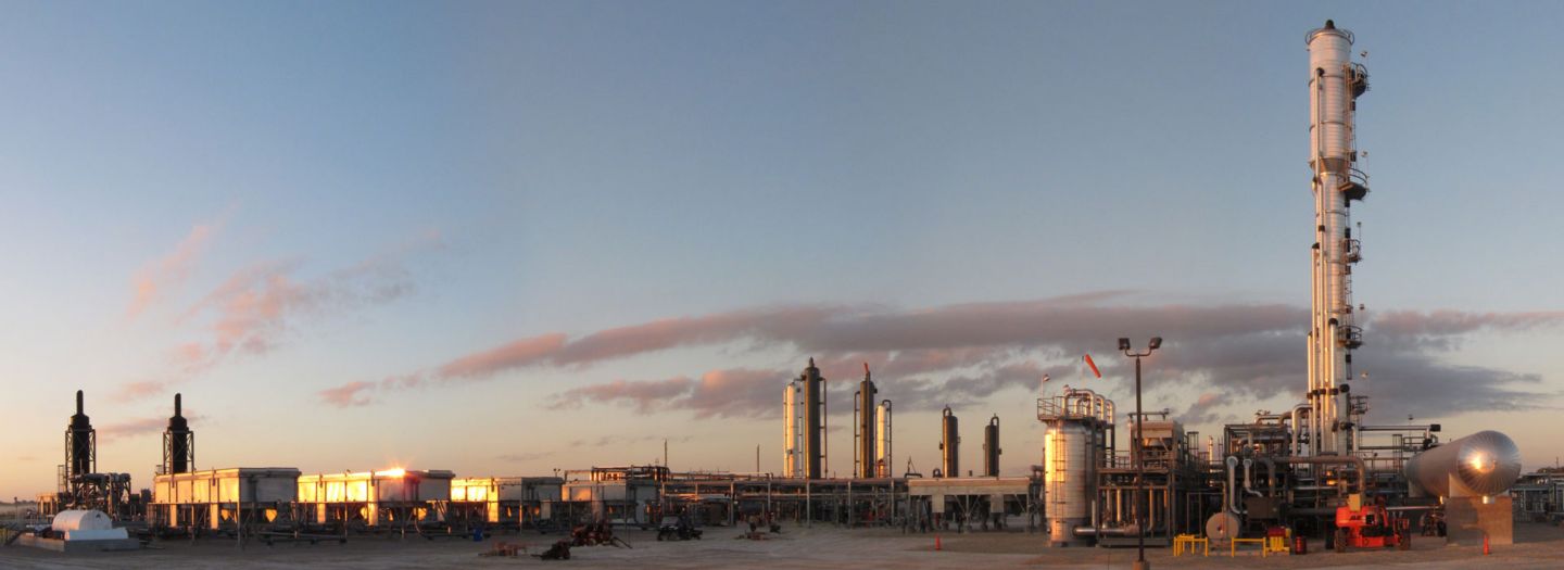 natural gas processing plant