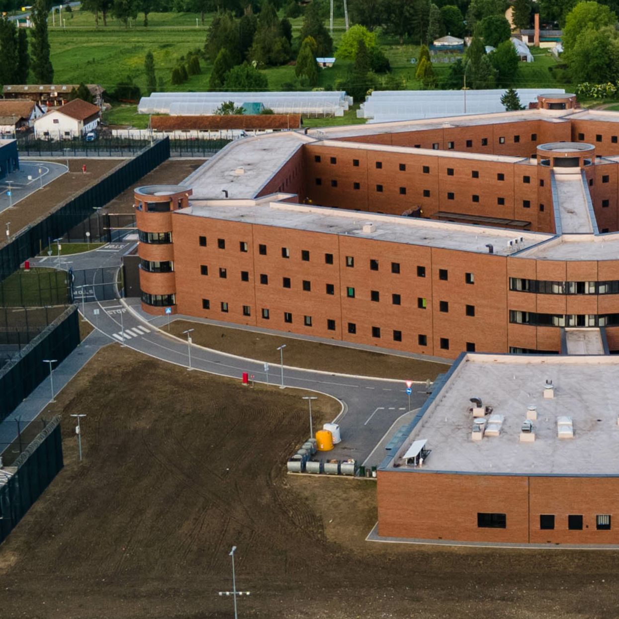 New York to make phone calls free in its state prisons, image size:1245x1245