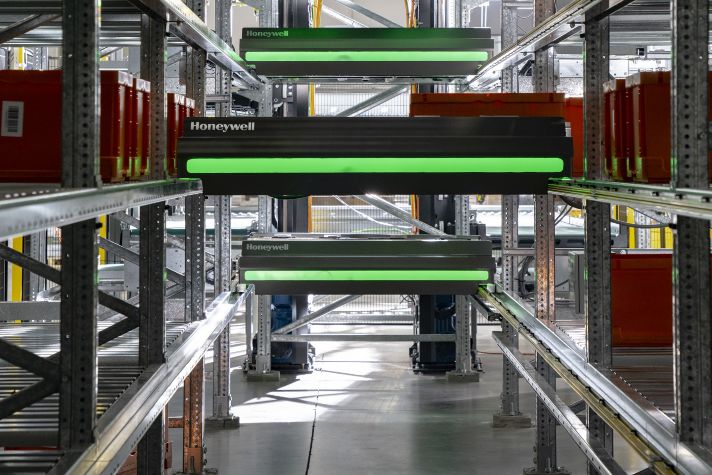 Optimize AS/RS With Advanced Warehouse Execution Software