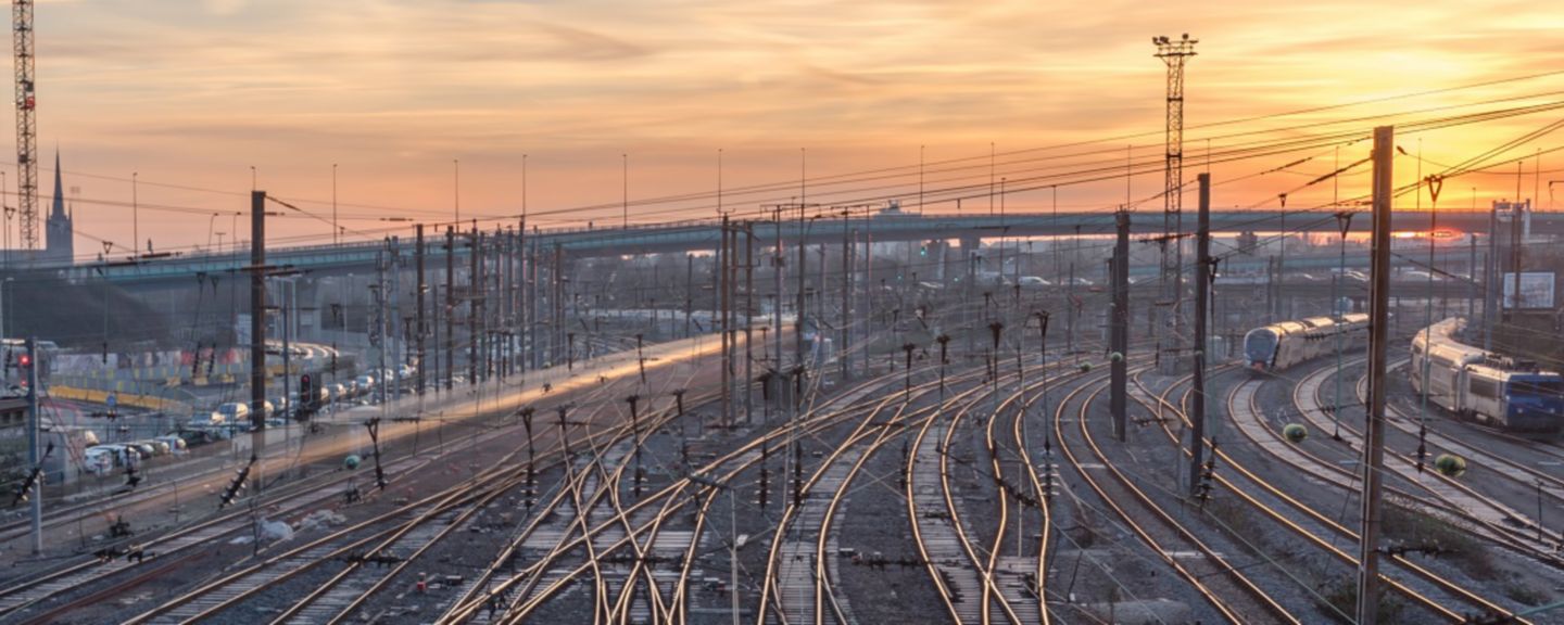 hero complexe railway station at sunrise 