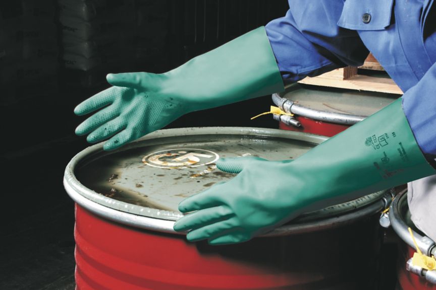 sps-ppe-chemical-gloves.png