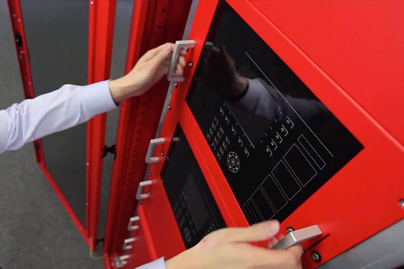 Integrated monitoring equipment
