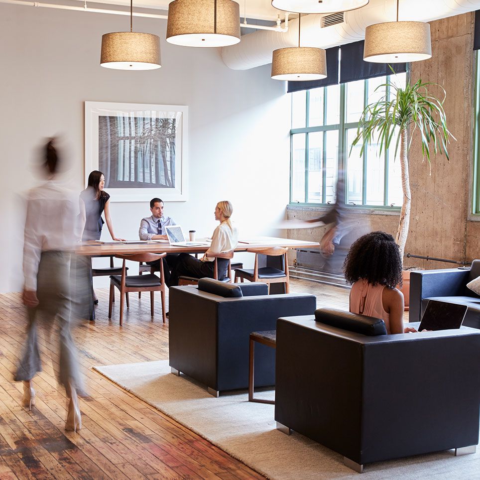 ex-or-people-in-lobby-946x946.jpg
