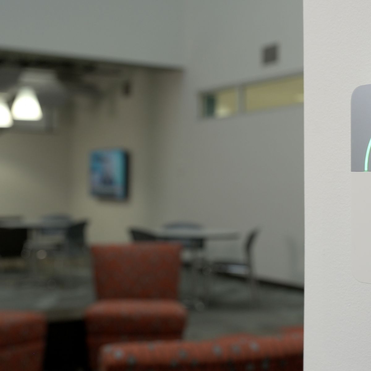 Monitor indoor air quality in real time with the Honeywell air quality sensor featuring air score display for healthier spaces.