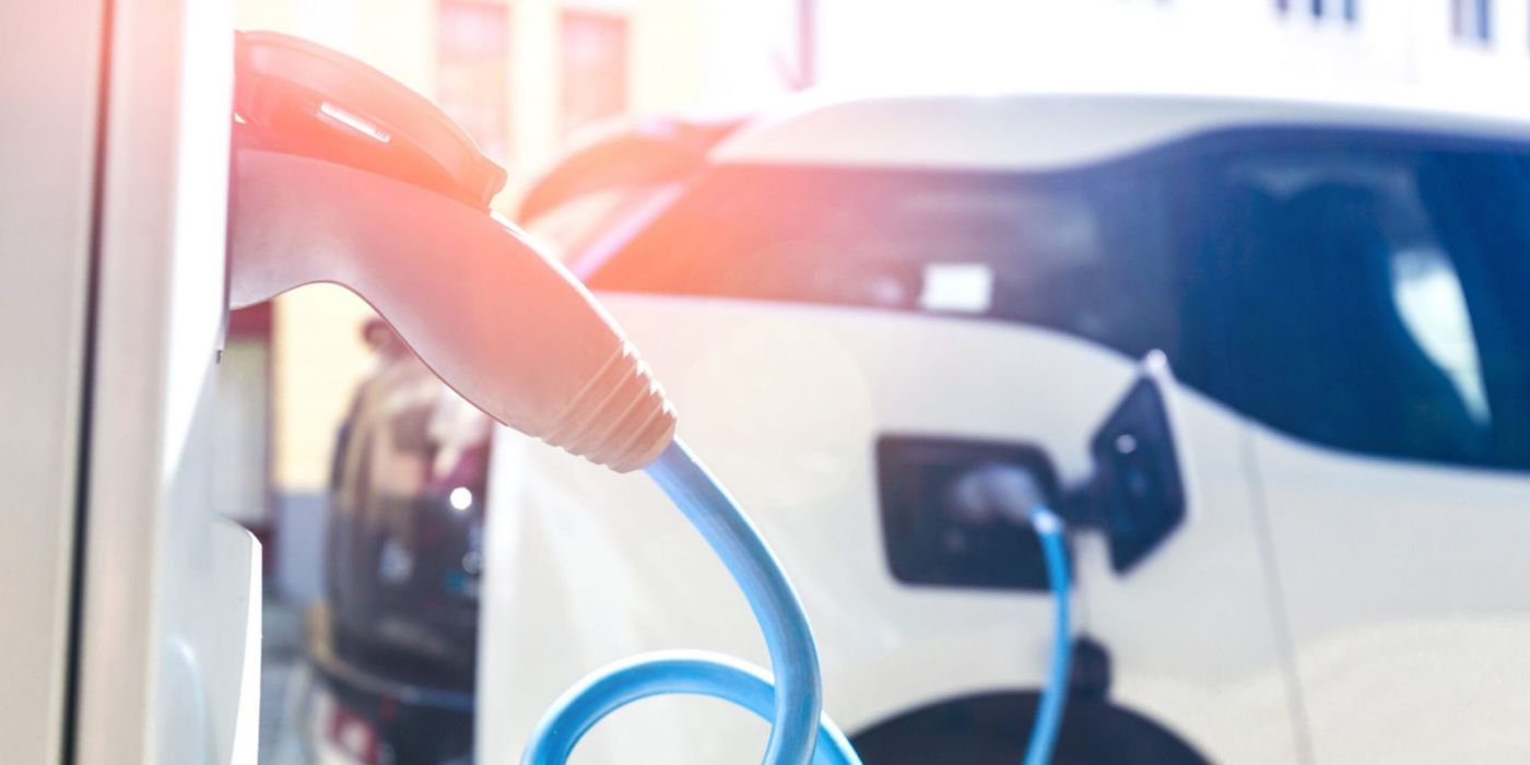 Fast, reliable vehicle charging unit