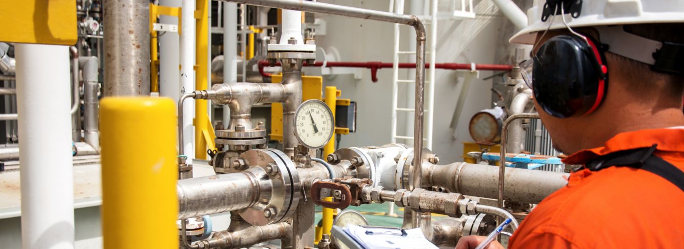 honeywell-uop-lifecycle-solutions-operate-maintain-hero-desktop.jpg