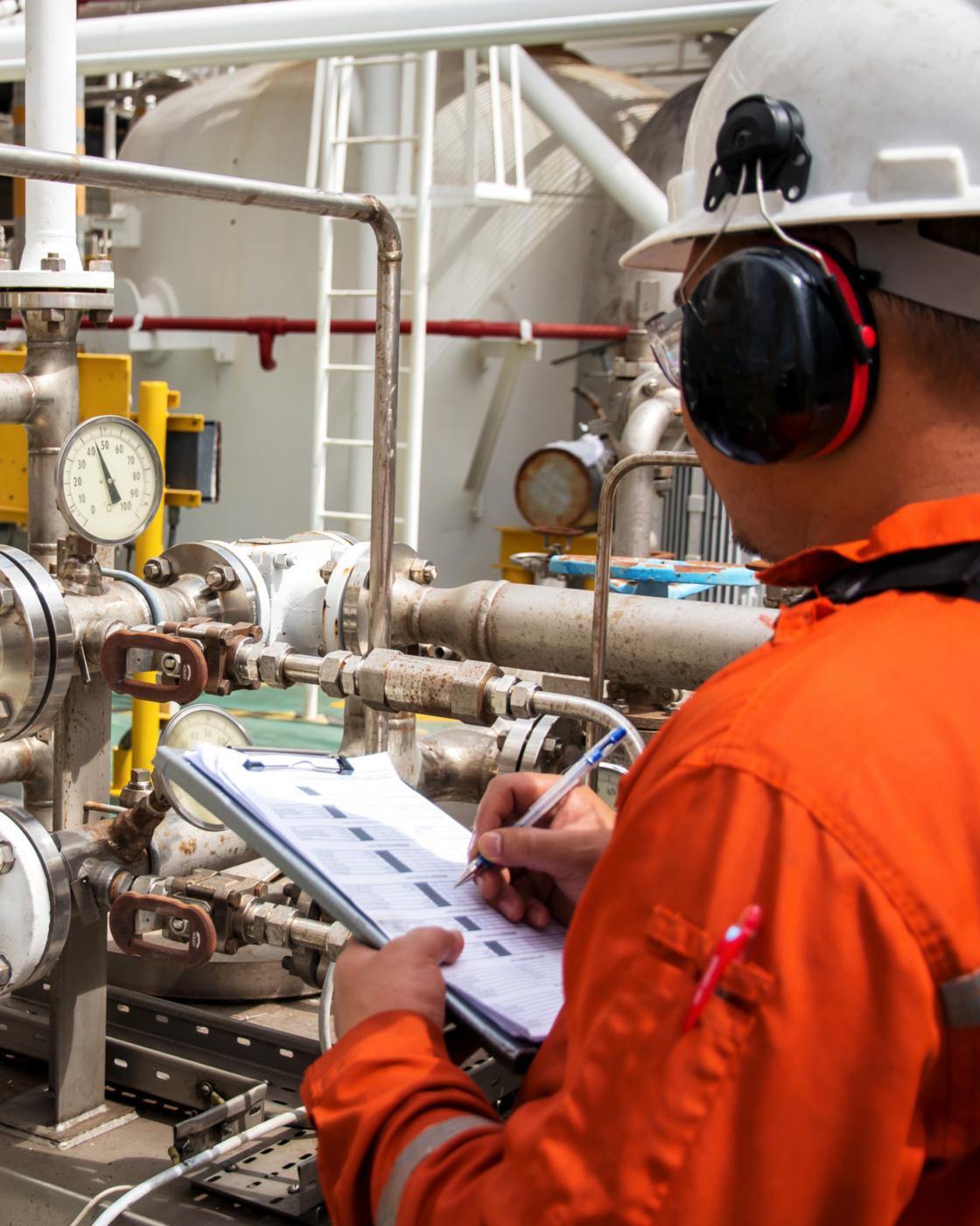 honeywell-uop-lifecycle-solutions-operate-maintain-hero-mobile.jpg