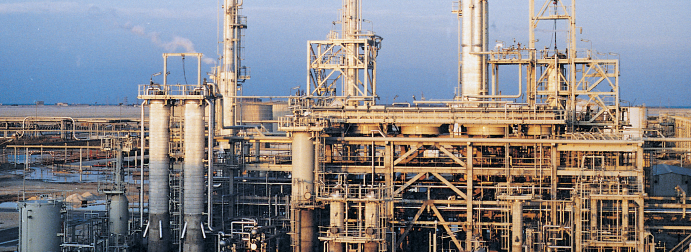 honeywell-uop-refining-gasoline-hero-desktop.jpg
