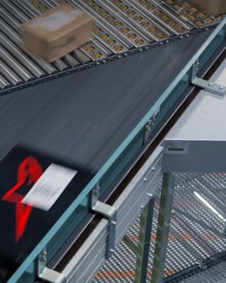 Reliably Connect Multiple Conveyor Systems With Integrated Mergers and Diverts